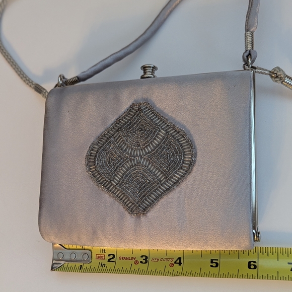 Bijoux Terner Vintage Grey/Silver Satin Evening/Formal Bag w/Detailed Beading - Picture 8 of 15